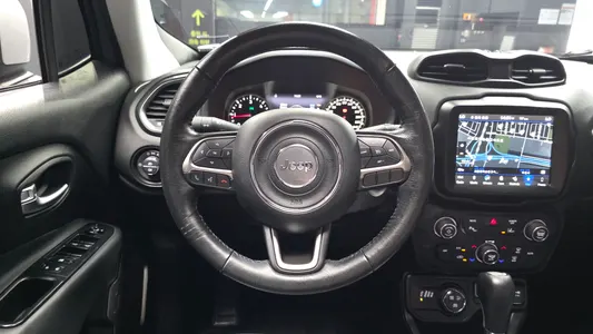 Jeep 레니게이드 2.0 AWD 2018 13