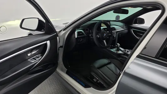 BMW 3 Series (F30) 320i M 2018 10