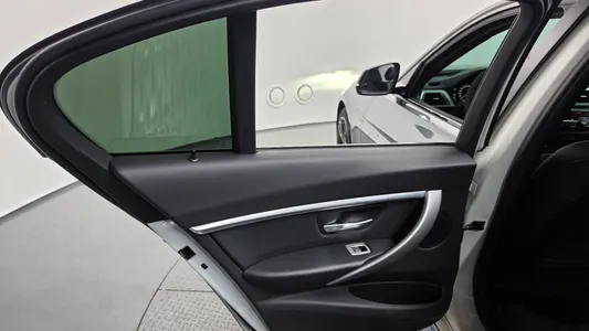BMW 3 Series (F30) 320i M 2018 25