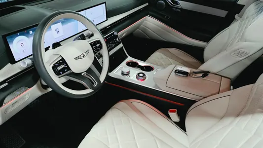 Genesis GV80 2.5T AWD 2025 8