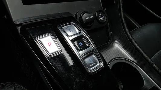 Hyundai (DN8) 2.0 2019 9