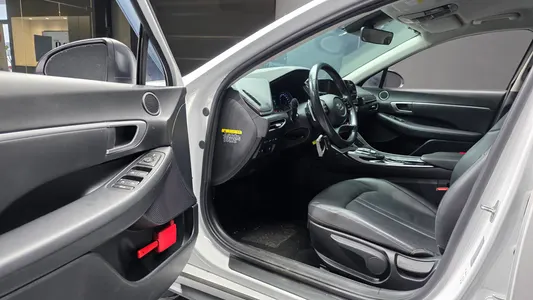 Hyundai (DN8) 2.0 2019 10