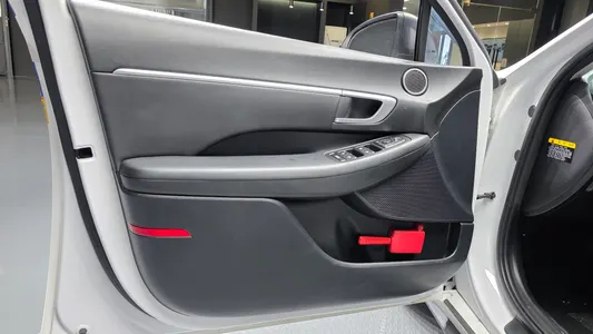 Hyundai (DN8) 2.0 2019 24