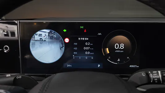 Hyundai (GN7) 3.5 2WD 2023 8