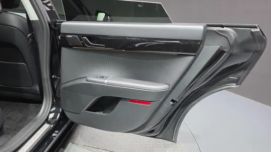 Hyundai (GN7) 3.5 2WD 2023 25