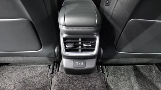 Hyundai (GN7) 3.5 2WD 2023 35