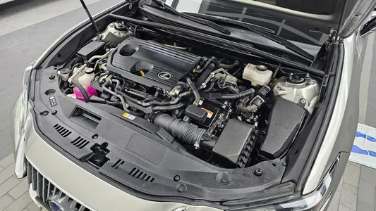 Lexus ES300h 7 2022 6