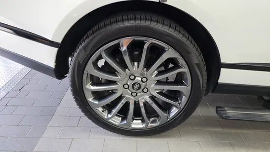 Land Rover 4 5.0 SC AB LWB 2017 5