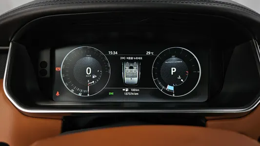 Land Rover 4 5.0 SC AB LWB 2017 8
