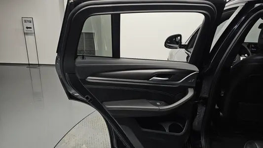 BMW X4 (G02) xDrive20i M X 2021 25