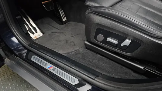BMW X4 (G02) xDrive20i M X 2021 32