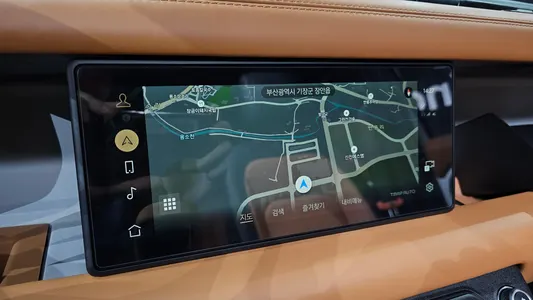 Land Rover (L663) 110 P300 X- SE 2024 14