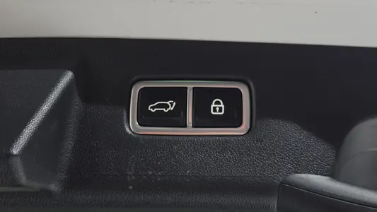Kia 4 HEV 1.6 2WD 2023 16