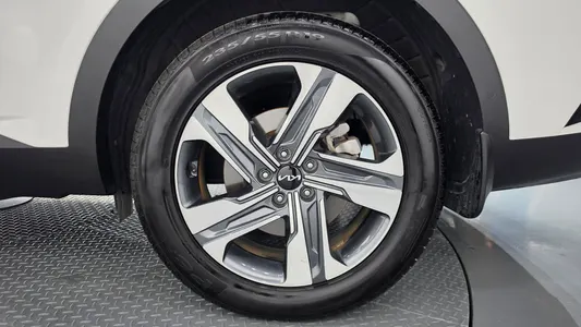 Kia 4 HEV 1.6 2WD 2023 21