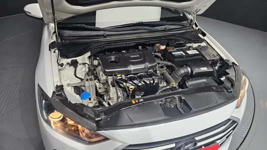 Hyundai AD 1.6 GDI 2017 6