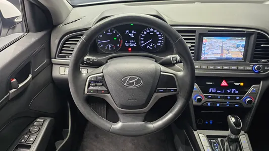 Hyundai AD 1.6 GDI 2017 13