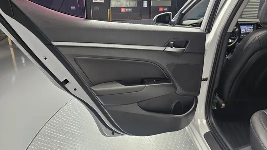 Hyundai AD 1.6 GDI 2017 25