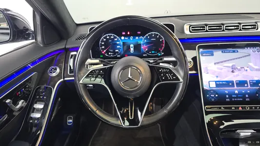 Mercedes-Benz S-Class W223 S580L 4MATIC 2021 14