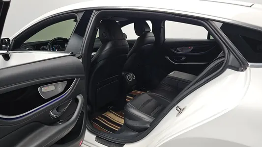 Mercedes-Benz AMG GT 4 43 4MATIC+ 2019 11
