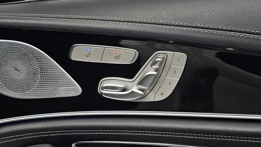 Mercedes-Benz AMG GT 4 43 4MATIC+ 2019 32