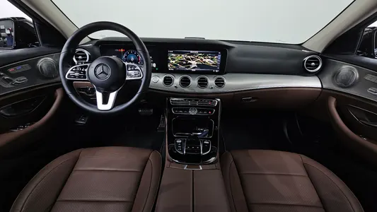 Mercedes-Benz E-Class W213 E300 AMG Line 2019 7