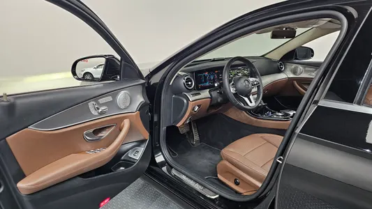 Mercedes-Benz E-Class W213 E300 AMG Line 2019 10
