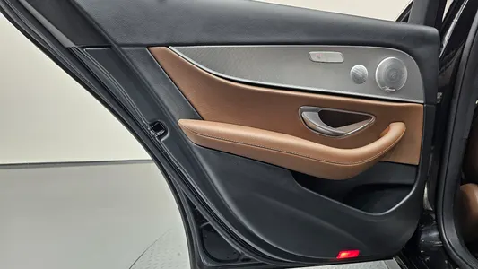 Mercedes-Benz E-Class W213 E300 AMG Line 2019 25