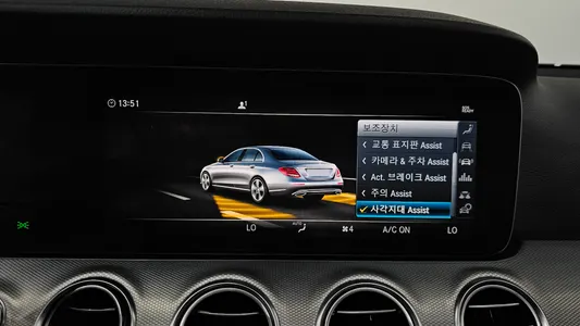 Mercedes-Benz E-Class W213 E300 AMG Line 2019 33