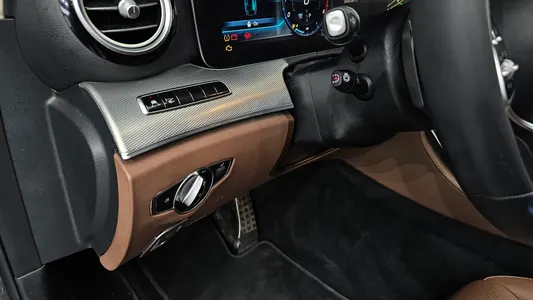 Mercedes-Benz E-Class W213 E300 AMG Line 2019 29
