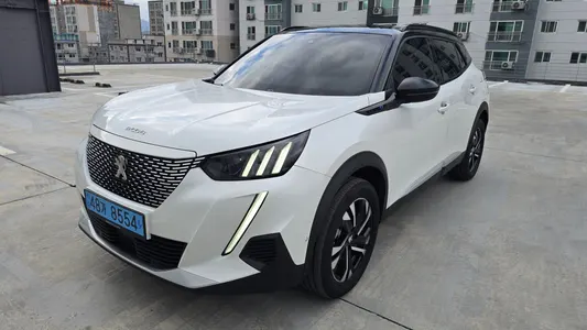 Peugeot e-2008 2 EV GT 2023