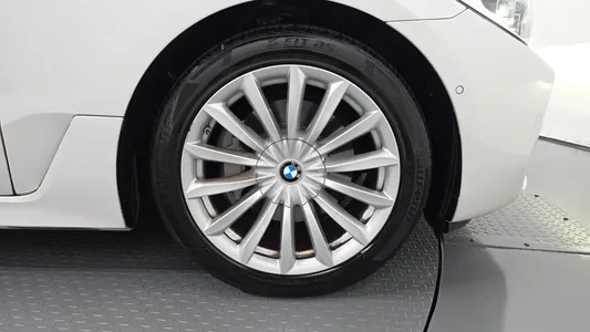 BMW 6 Series GT (G32) 620d 2019 4