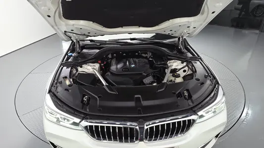 BMW 6 Series GT (G32) 620d 2019 5