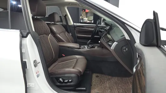 BMW 6 Series GT (G32) 620d 2019 10