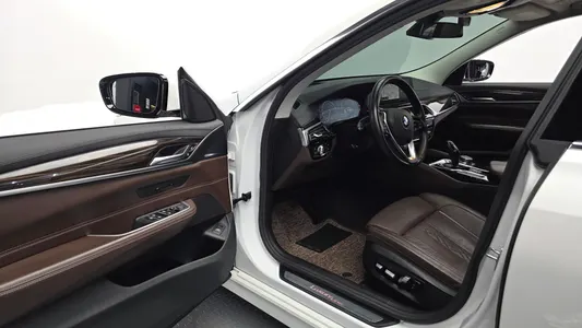 BMW 6 Series GT (G32) 620d 2019 9