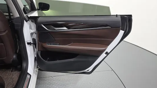 BMW 6 Series GT (G32) 620d 2019 25
