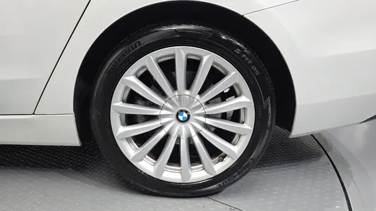 BMW 6 Series GT (G32) 620d 2019 21