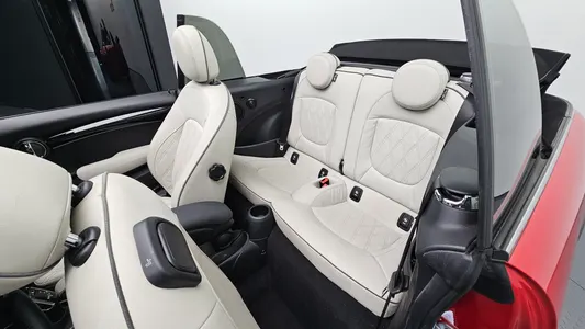 MINI S Convertible 2023 12