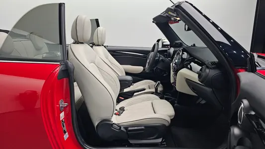 MINI S Convertible 2023 27