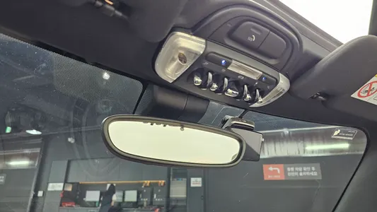MINI S Convertible 2023 32