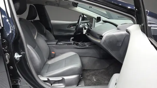 Toyota 5 2.0 PHEV XSE 2026 11