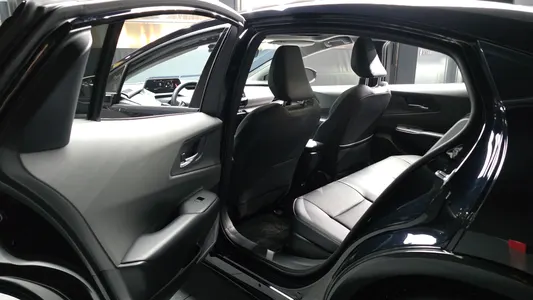 Toyota 5 2.0 PHEV XSE 2026 26