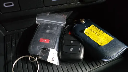 Toyota 5 2.0 PHEV XSE 2026 33