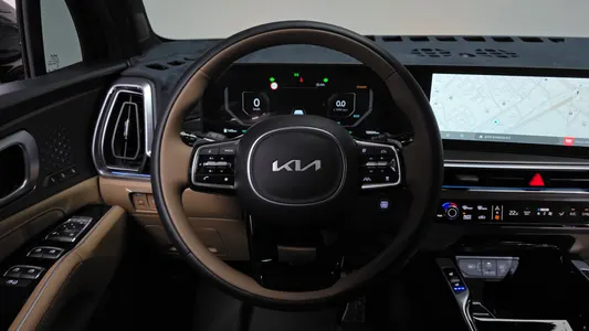 Kia 4 HEV 1.6 2WD 2024 13