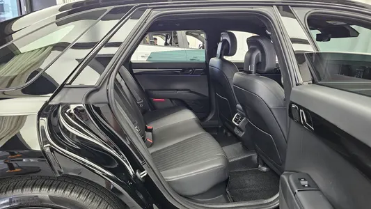 Hyundai (GN7) 2024 11