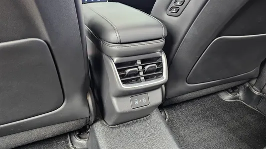 Hyundai (GN7) 2024 31