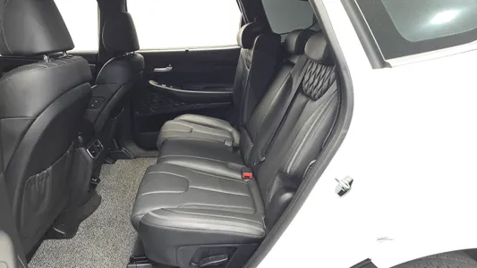 Hyundai 싼타페 HEV 1.6 2WD 2023 11