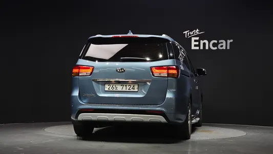 Kia 카니발 9 2015 4