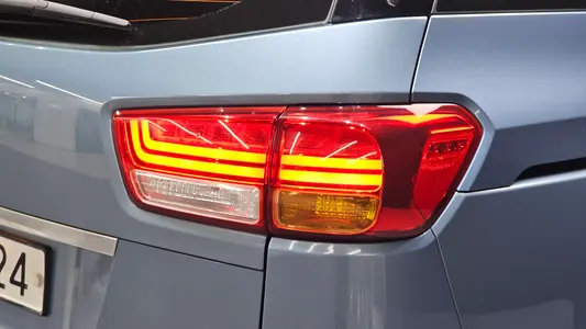 Kia 카니발 9 2015 23