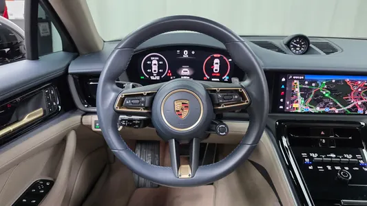 Porsche (976) 2.9 AWD 2024 14