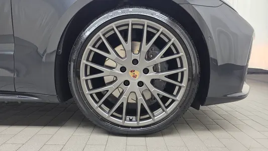 Porsche (976) 2.9 AWD 2024 21